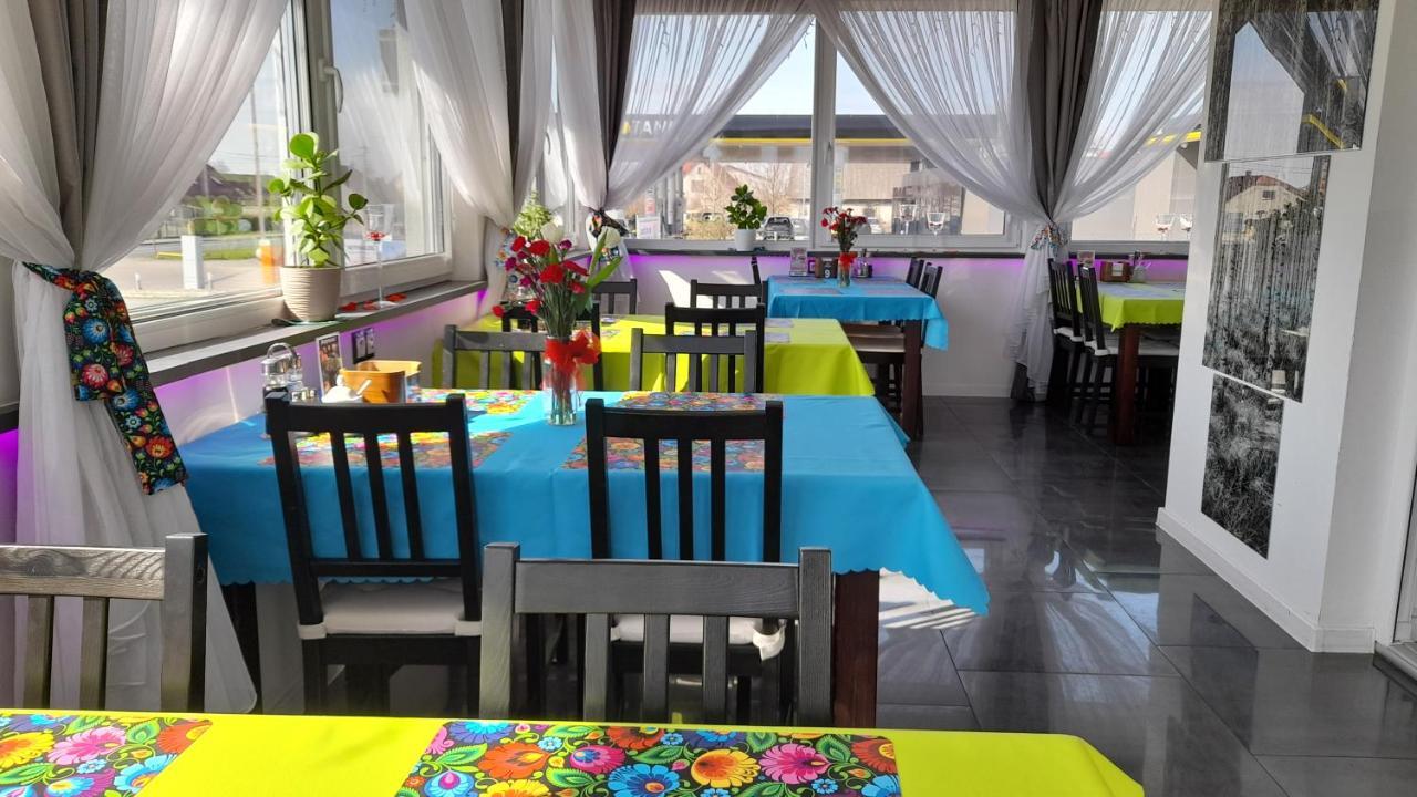 Motelik Zajazd U Marcela Byslaw Exterior foto